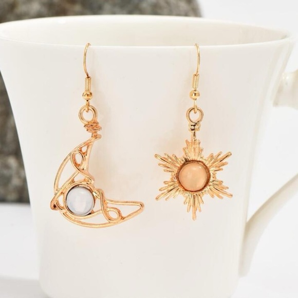 Moon + Sun Earrings Celestial Whimsigoth Witchy Stevie Nicks Witch Jewelry Gold - Picture 2 of 2